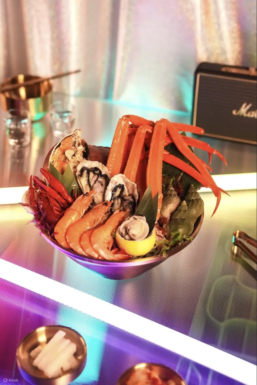 The Astor 韓風蜂蜜牛油龍蝦 韓牛即切