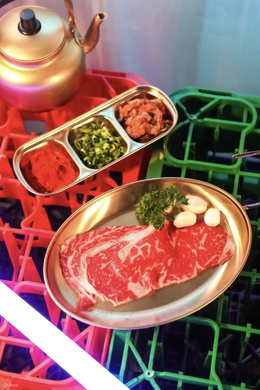 The Astor 韓風蜂蜜牛油龍蝦 韓牛即切